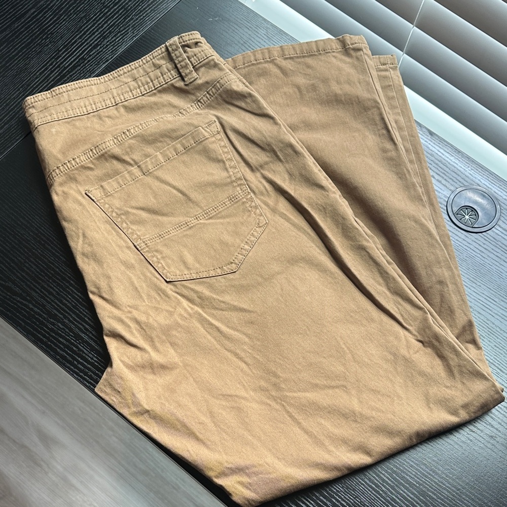 Weatherproof Vintage Khaki Pants